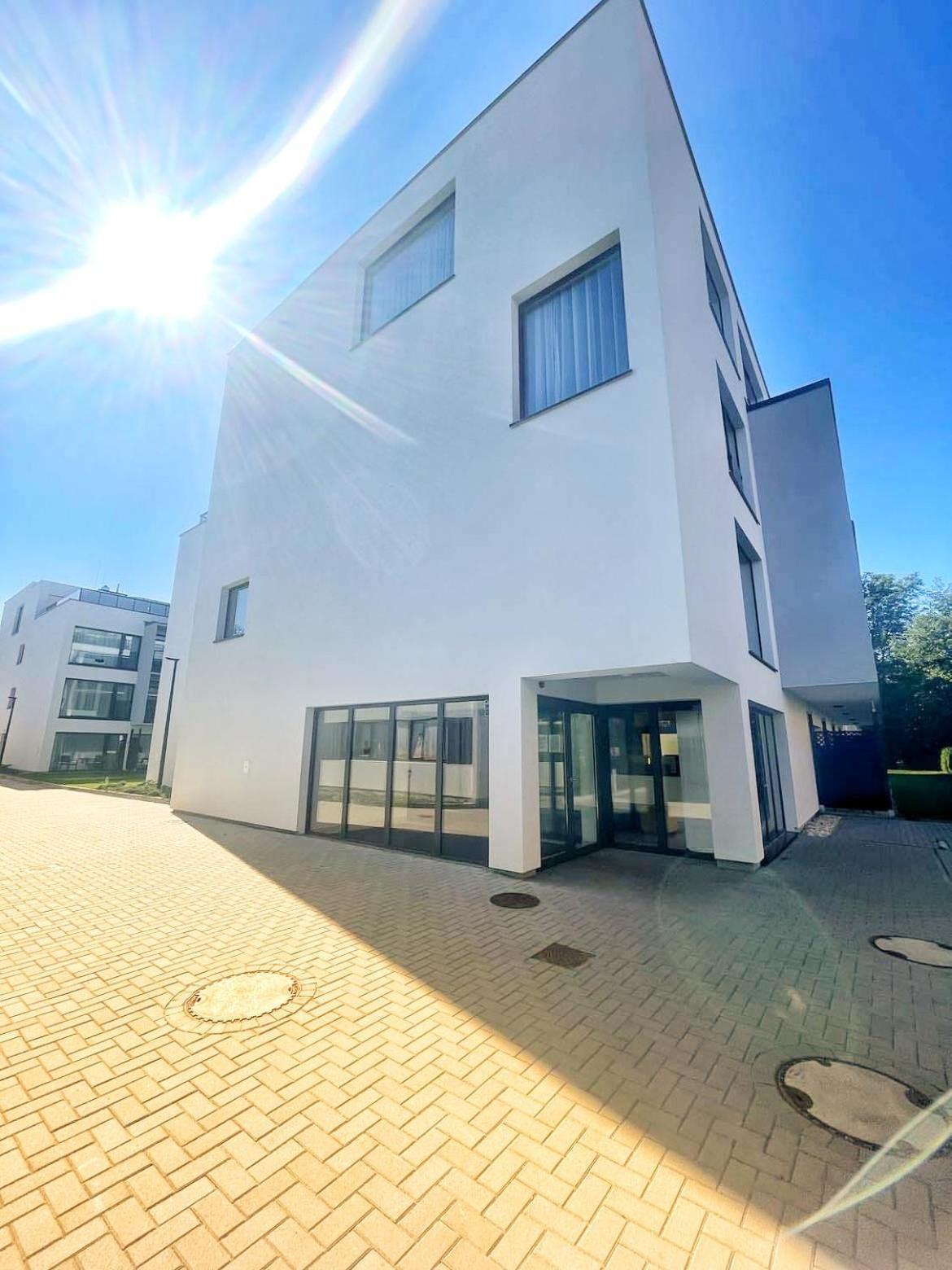 Lulu Apartments - Rosa - Studio Hotelowe Z Klimatyzacja I Konsola Ps4 - Solny Resort Kolobrzeg Luaran gambar